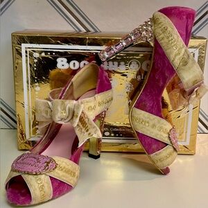 EXTREMELY RARE! Vintage 2005 BOGINNI UK Hot Pink furry + crystal studded heel